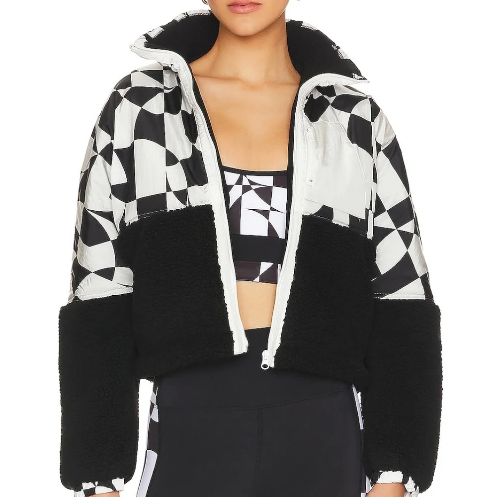 revolve BEACH RIOT Lily Jacket 70s Geo size Large NWT - Picture 1 of 7